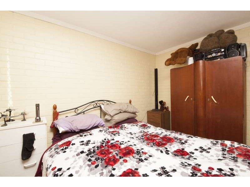 1/221 Clontarf Road, Hamilton Hill WA 6163