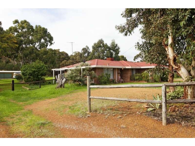 29 Bradshaw Road, Byford WA 6122