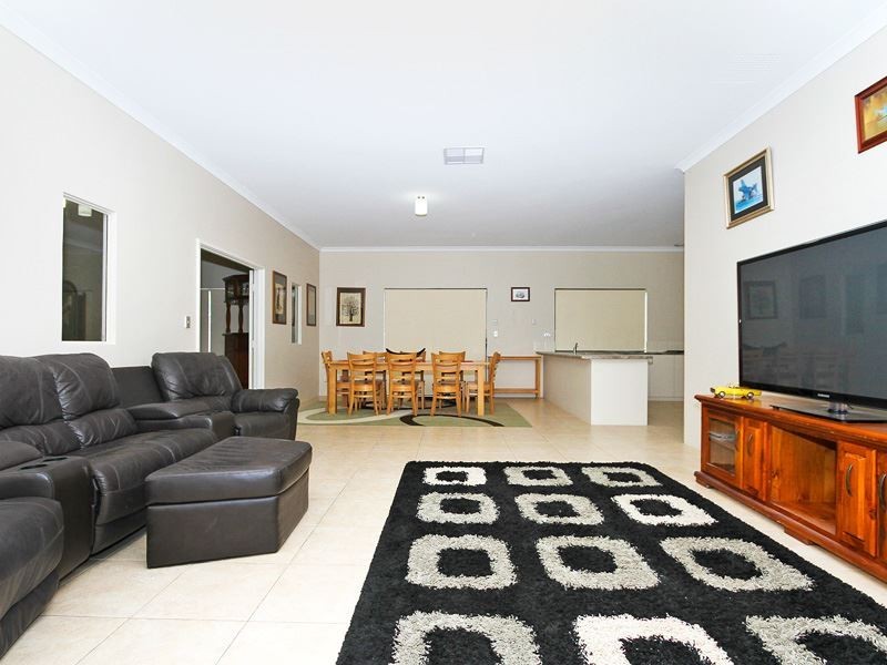 145 Clontarf Road, Hamilton Hill WA 6163