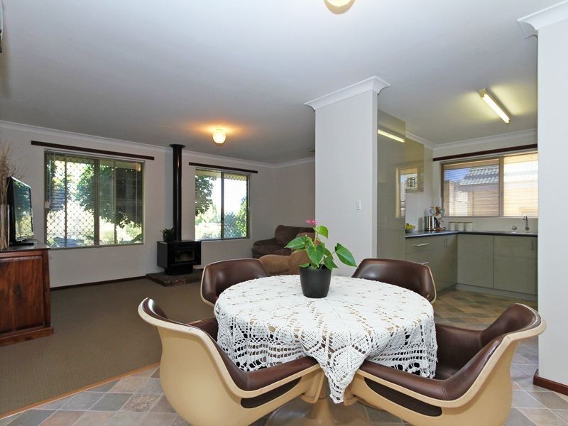 9 Moennich Court, Coolbellup WA 6163