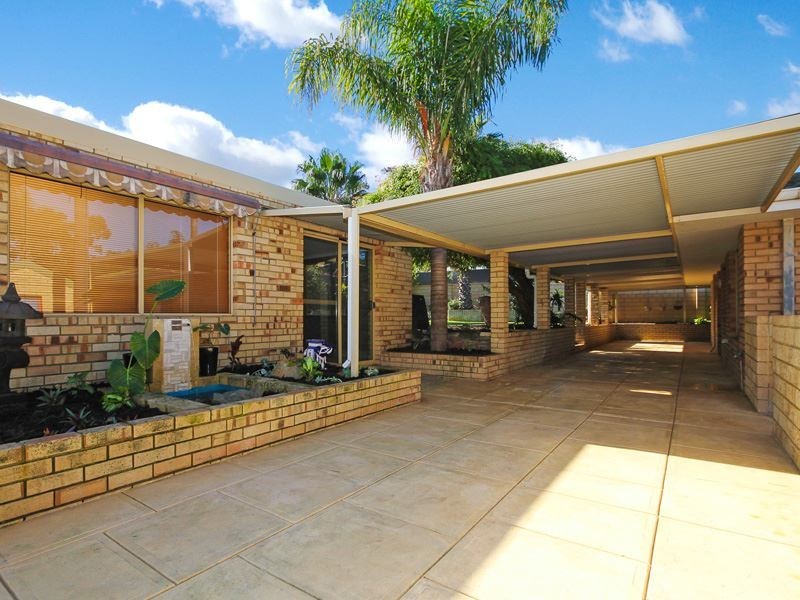 9 Moennich Court, Coolbellup WA 6163