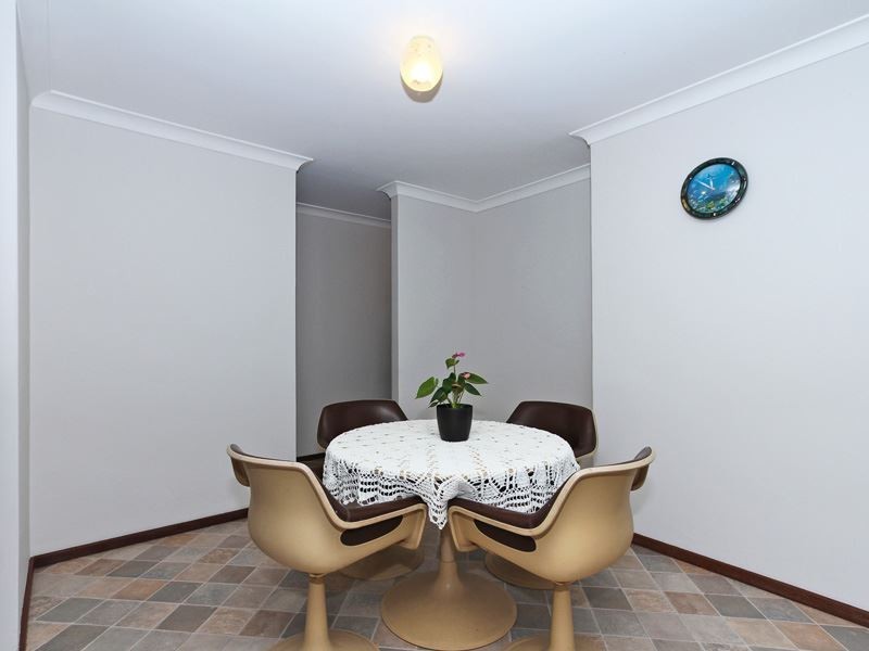 9 Moennich Court, Coolbellup WA 6163