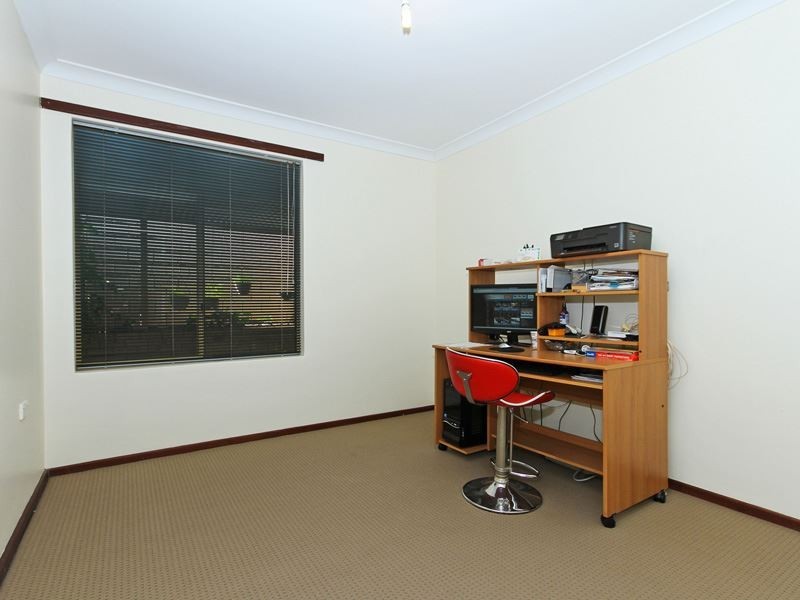 9 Moennich Court, Coolbellup WA 6163