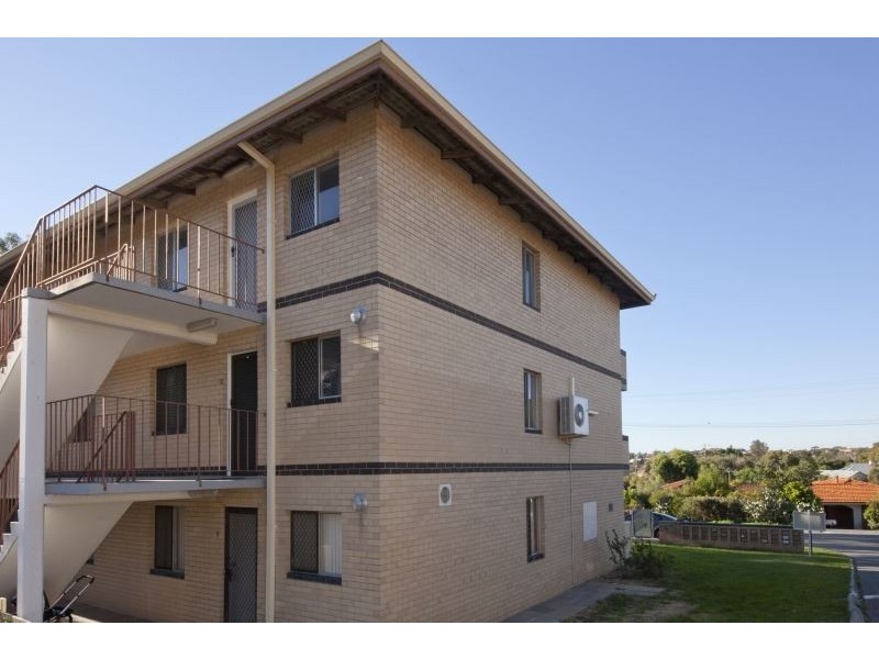 9/41 Davilak Avenue, Hamilton Hill WA 6163