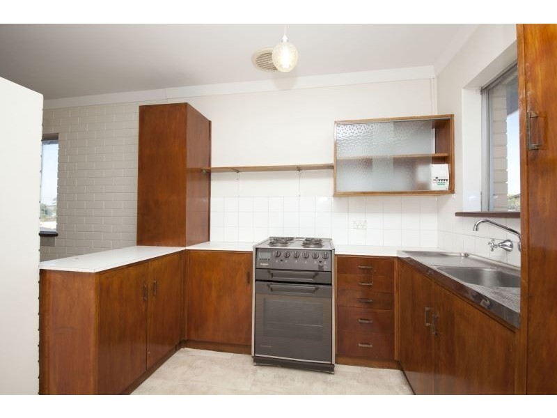 9/41 Davilak Avenue, Hamilton Hill WA 6163