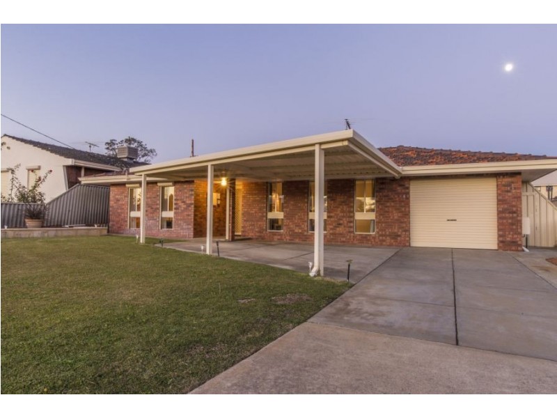 61 Leaside Way, Spearwood WA 6163