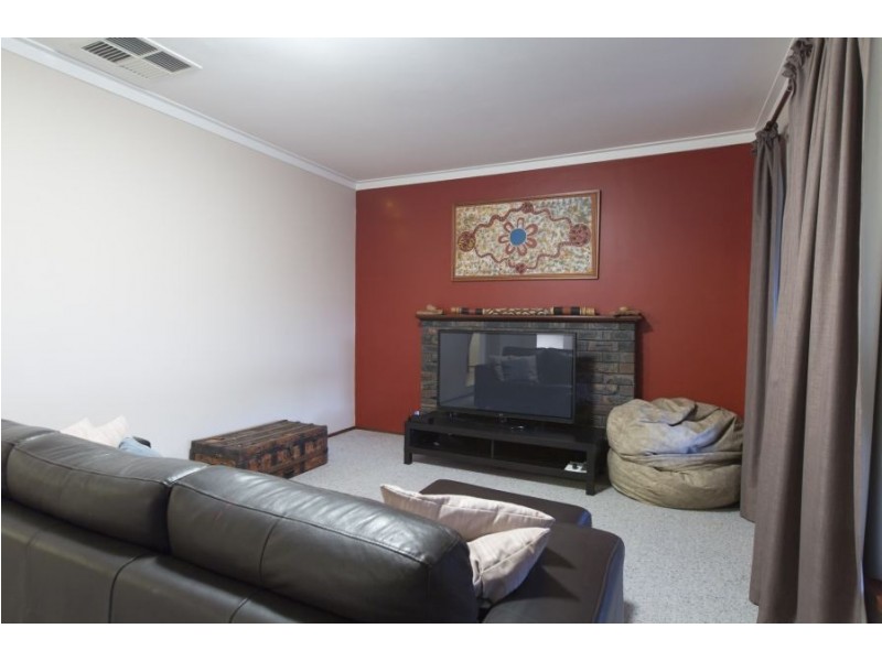 61 Leaside Way, Spearwood WA 6163