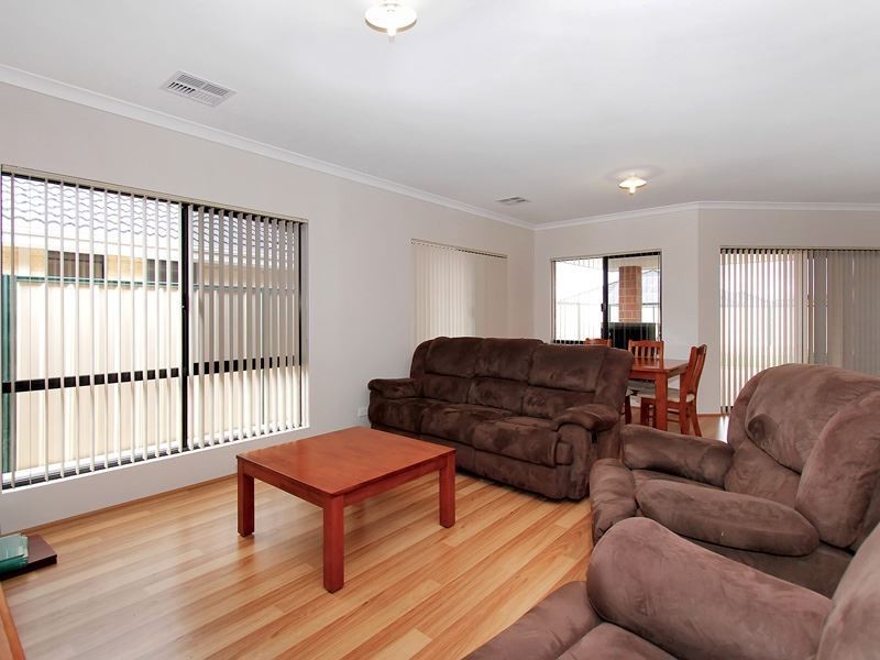 36 Eucalyptus Drive, Hammond Park WA 6164