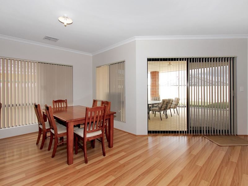 36 Eucalyptus Drive, Hammond Park WA 6164