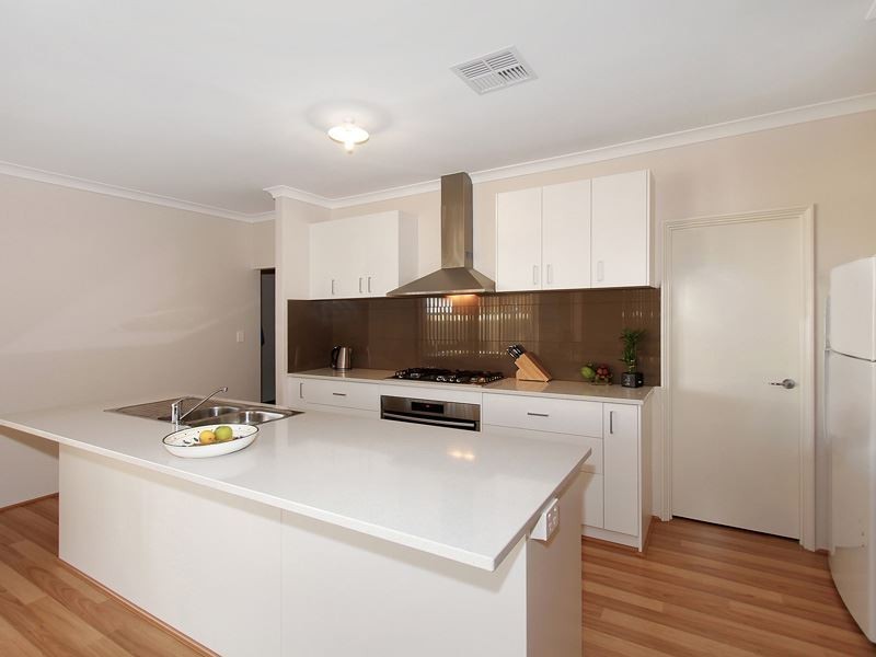 36 Eucalyptus Drive, Hammond Park WA 6164