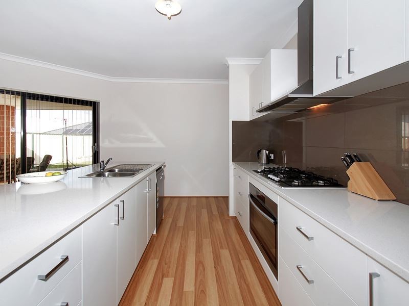 36 Eucalyptus Drive, Hammond Park WA 6164