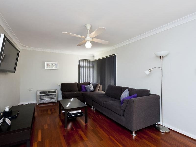 44 Waratah Drive, Camillo WA 6111