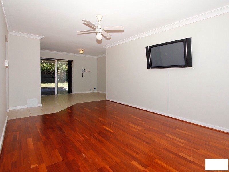 44 Waratah Drive, Camillo WA 6111