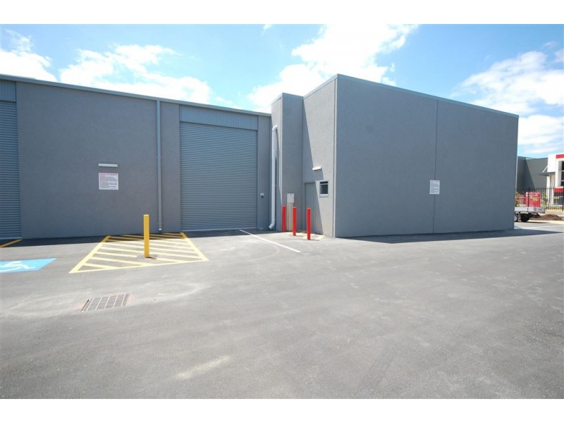 13/5 Hathor Way, Bibra Lake WA 6163