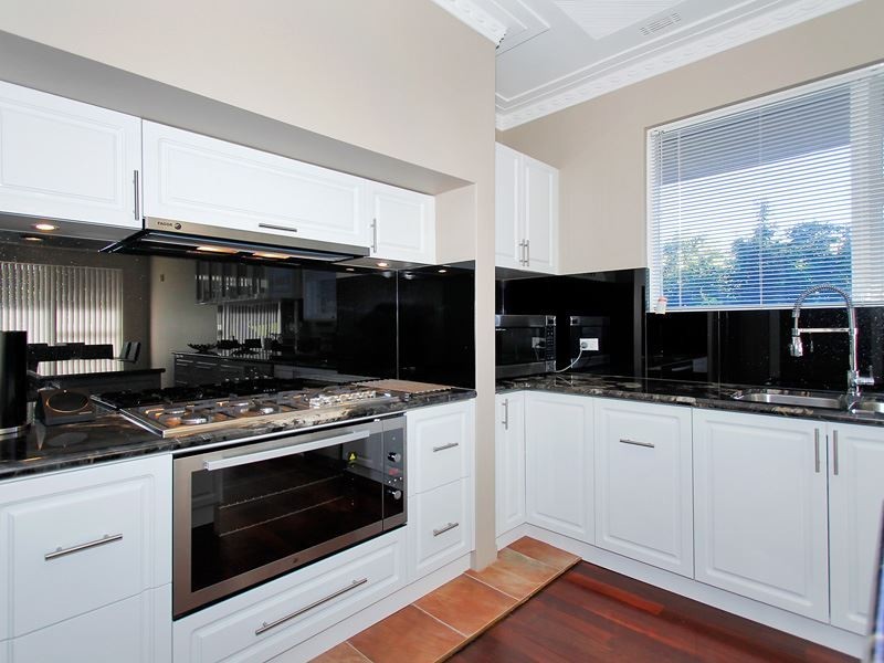 17 Fulton Street, Hamilton Hill WA 6163