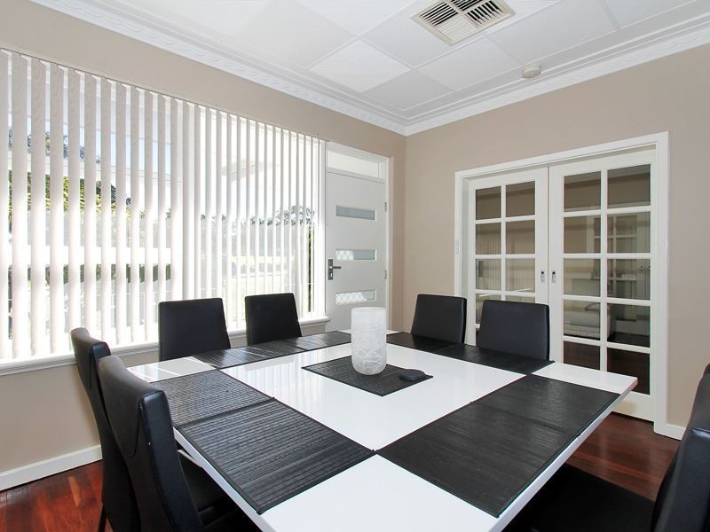 17 Fulton Street, Hamilton Hill WA 6163