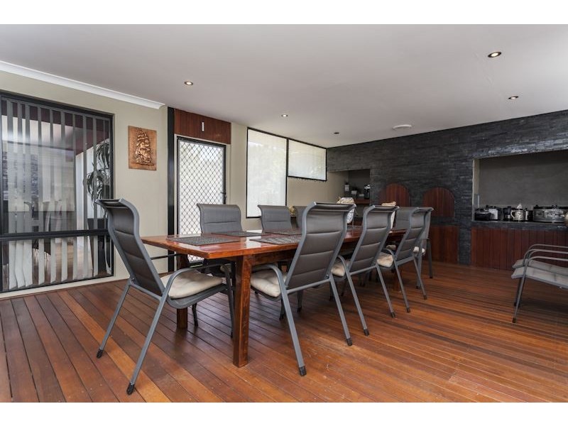 1 Leschenault Boulevard, Munster WA 6166