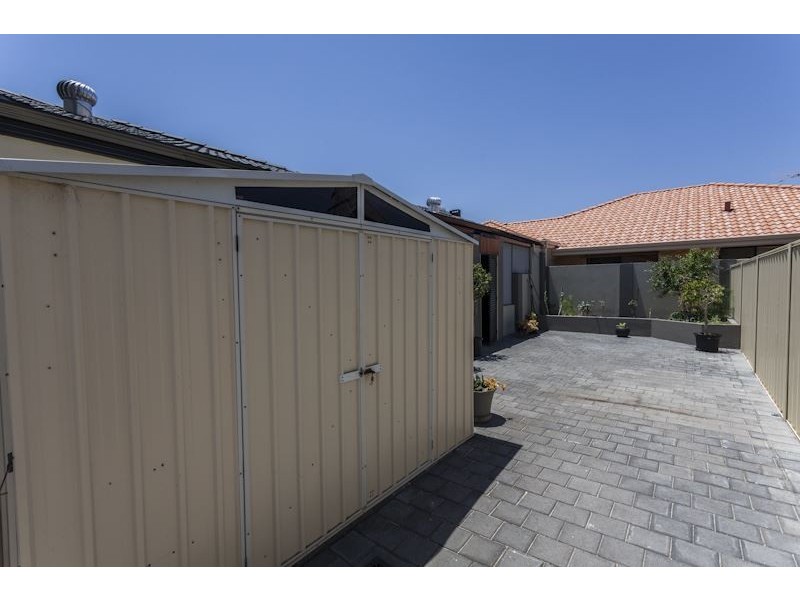 1 Leschenault Boulevard, Munster WA 6166