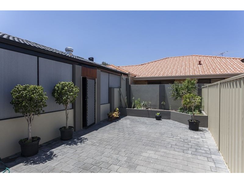 1 Leschenault Boulevard, Munster WA 6166