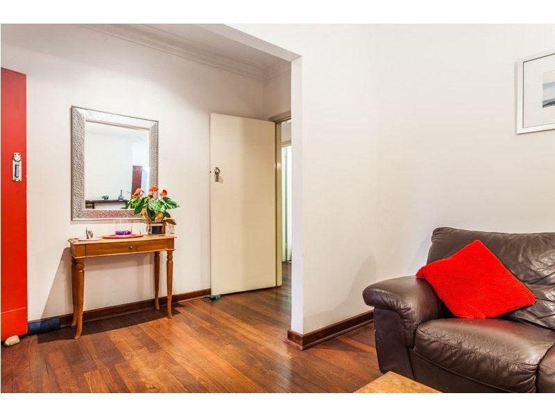 12 Smith Street, Beaconsfield WA 6162