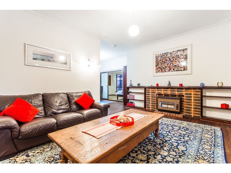 12 Smith Street, Beaconsfield WA 6162