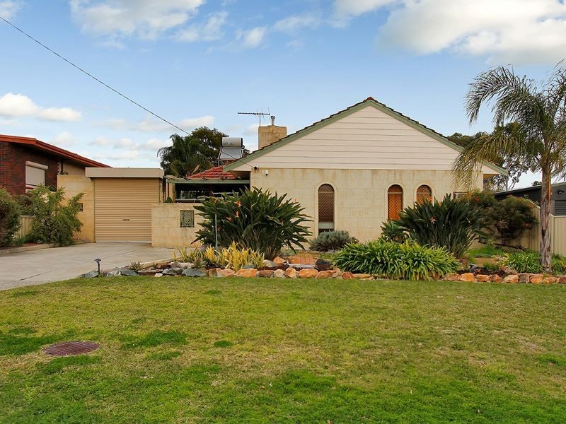 9 Camillo Street, Coolbellup WA 6163
