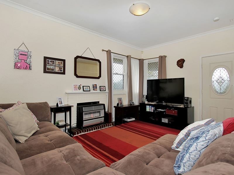 62 Malvolio Road, Coolbellup WA 6163