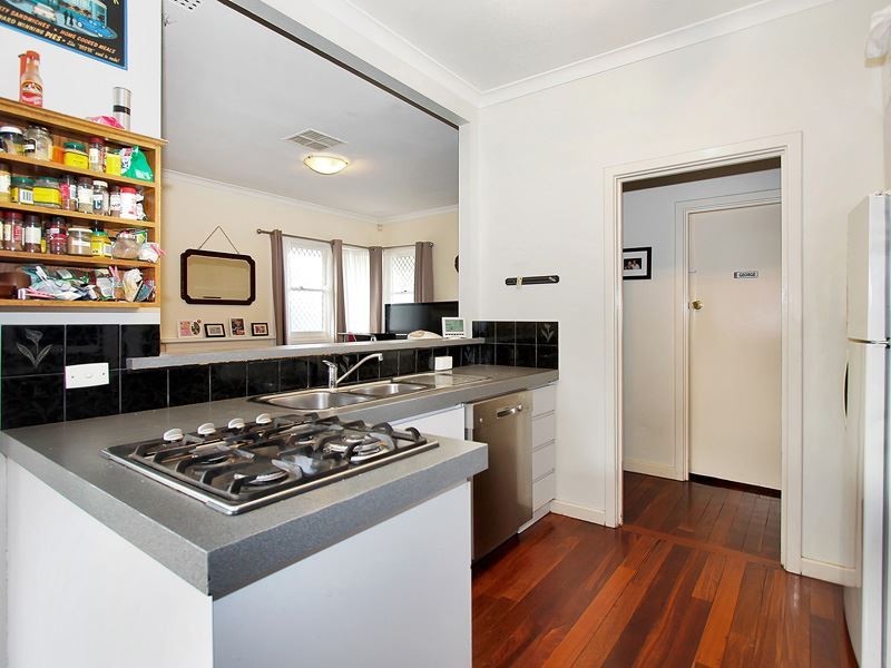 62 Malvolio Road, Coolbellup WA 6163