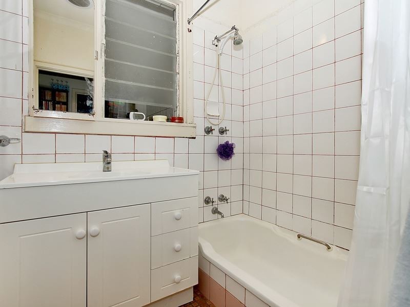 62 Malvolio Road, Coolbellup WA 6163