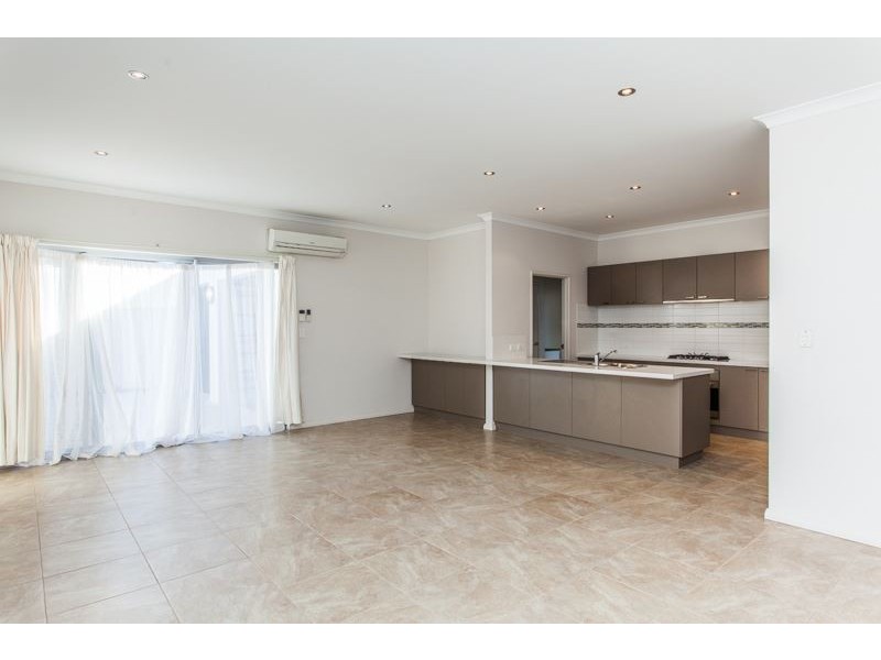 17 Yardie Crescent, Yangebup WA 6164