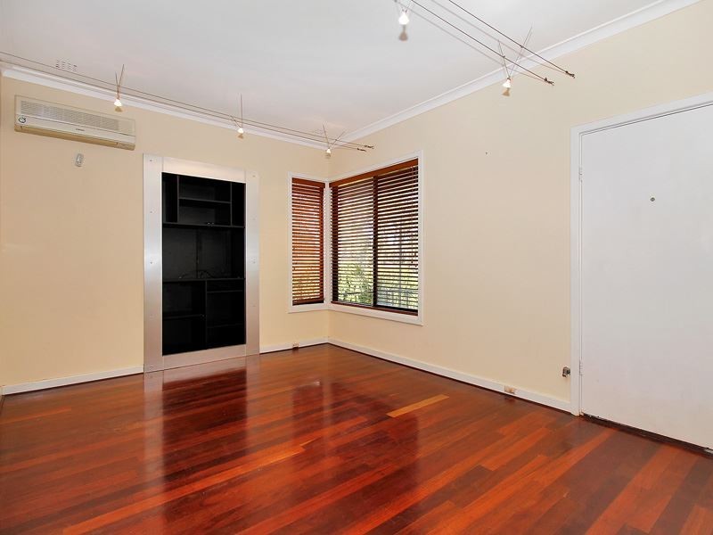 72 Sebastian Crescent, Coolbellup WA 6163