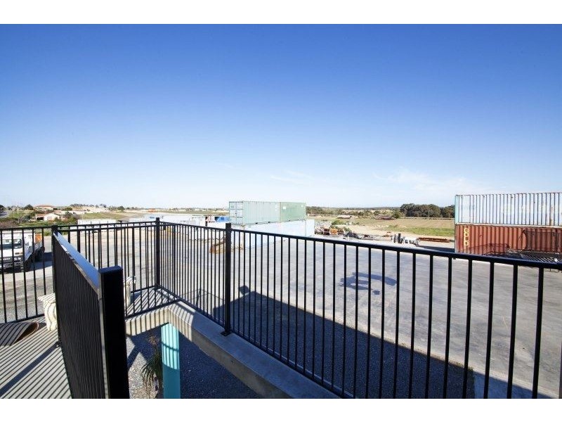 84 Phillips Road, Wattleup WA 6166