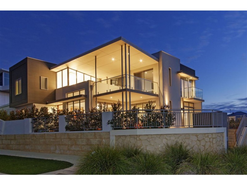 14 Huntress Avenue, North Coogee WA 6163