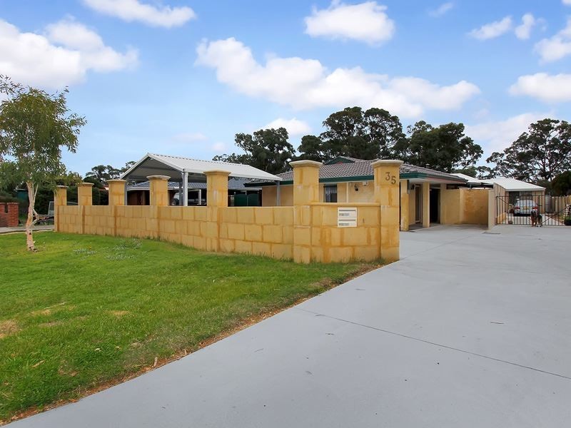 35 Quickly Cresent, Hamilton Hill WA 6163