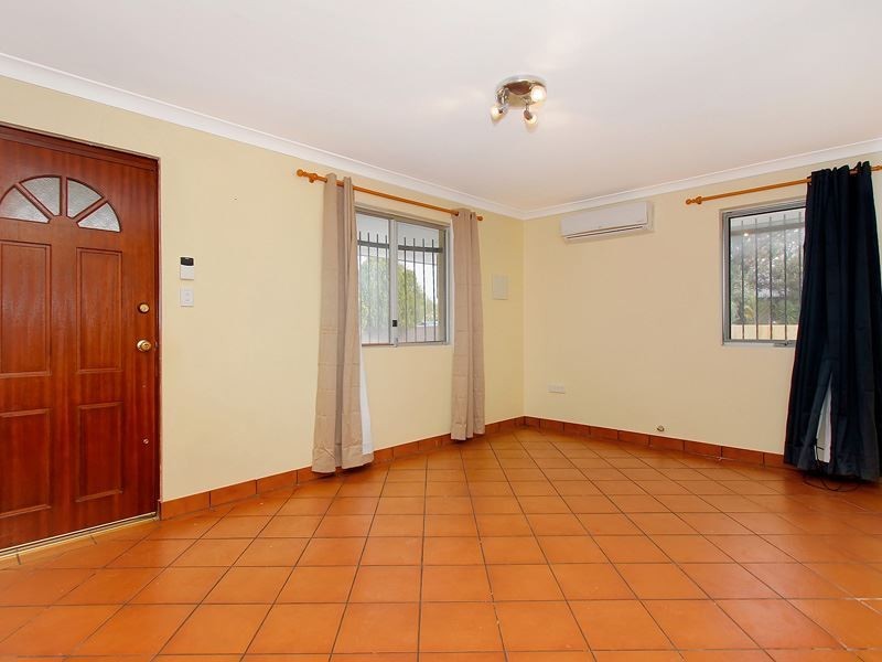 35 Quickly Cresent, Hamilton Hill WA 6163