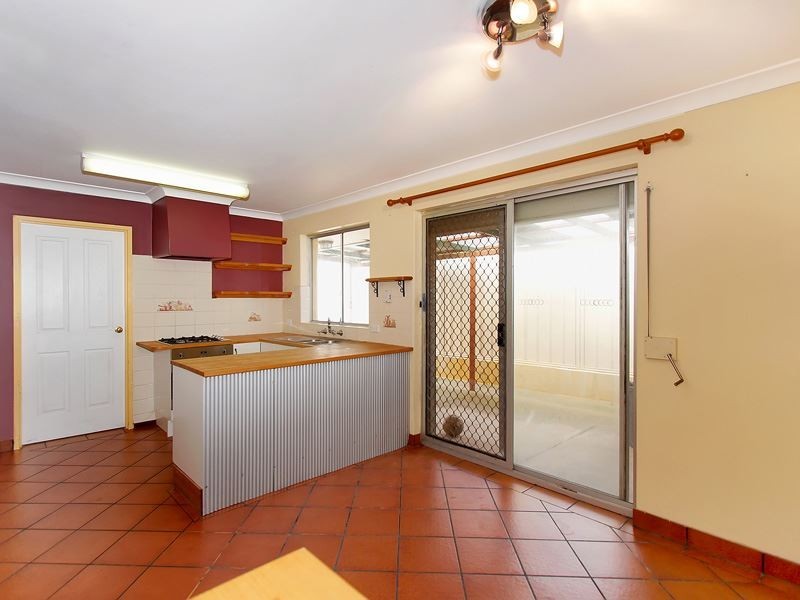 35 Quickly Cresent, Hamilton Hill WA 6163