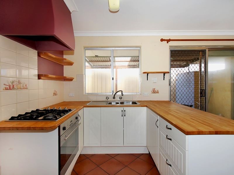 35 Quickly Cresent, Hamilton Hill WA 6163