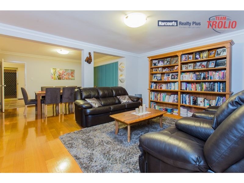 52 Castellon Crescent, Coogee WA 6166