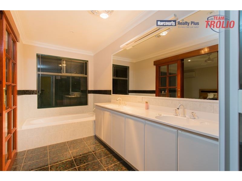 52 Castellon Crescent, Coogee WA 6166