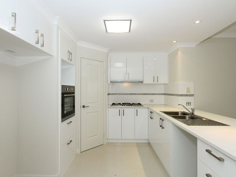 2/36 Lintott way, Spearwood WA 6163
