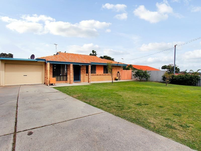 4 Yorston Place, Hamilton Hill WA 6163
