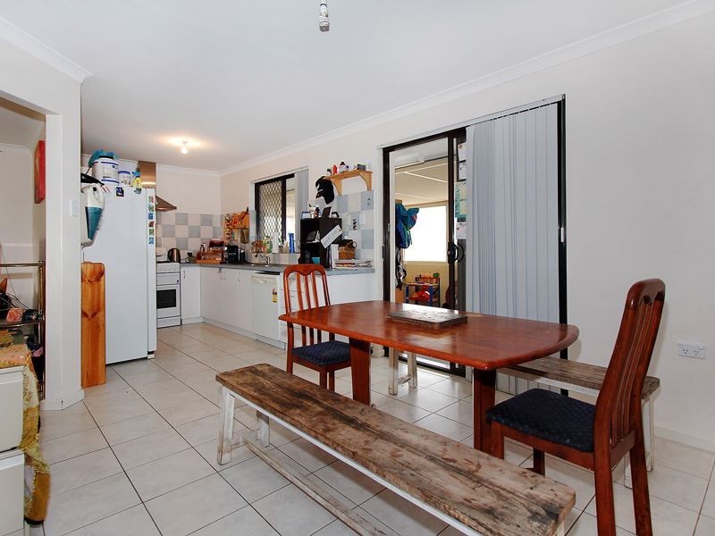 4 Yorston Place, Hamilton Hill WA 6163