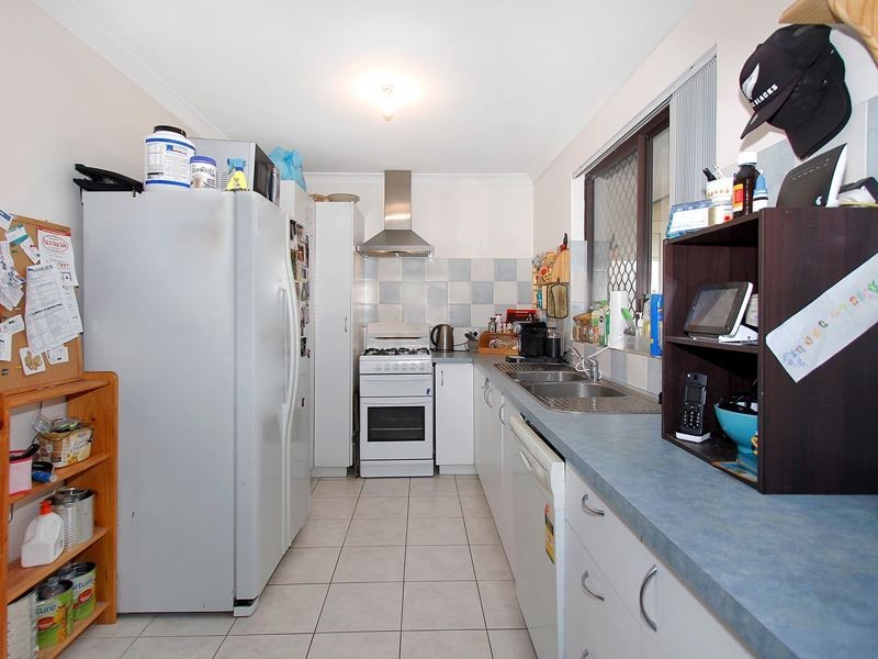 4 Yorston Place, Hamilton Hill WA 6163
