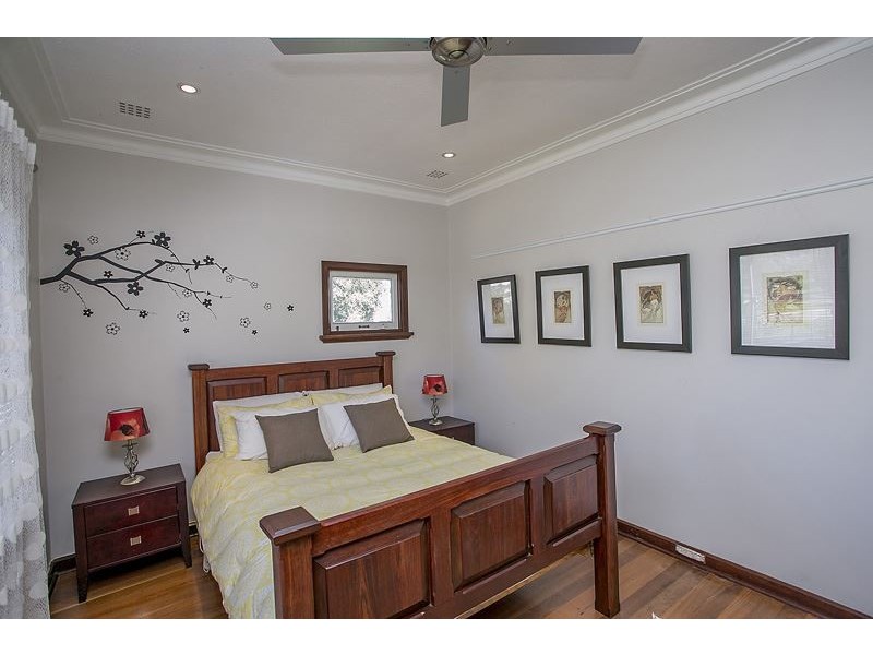 39 Chadwick Street, Hilton WA 6163