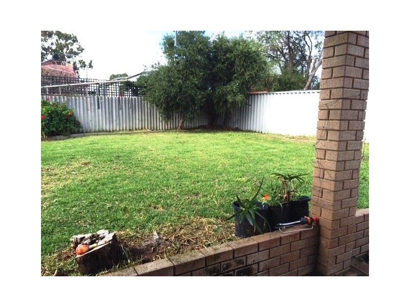 20 Hargreaves Road, Coolbellup WA 6163