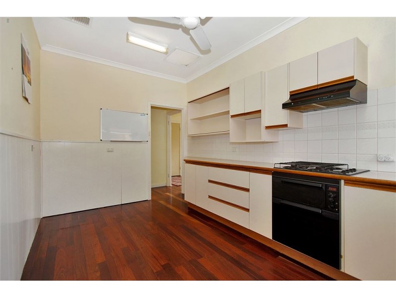 13 Coolbellup Avenue, Coolbellup WA 6163