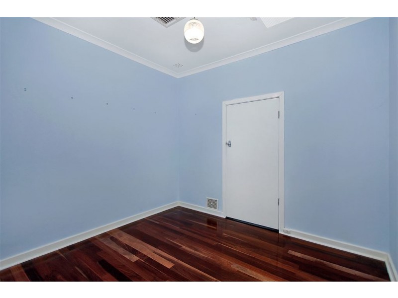 13 Coolbellup Avenue, Coolbellup WA 6163