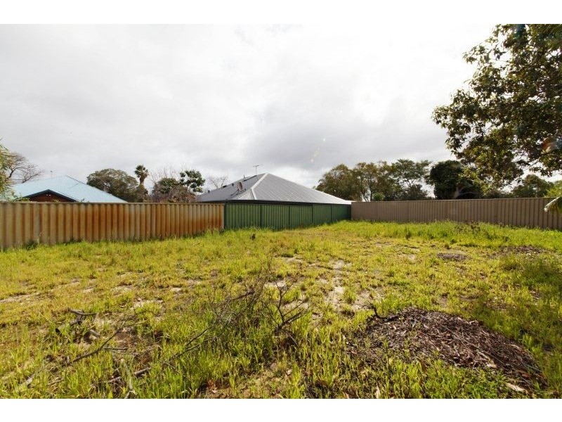 59 North Lake Road, Myaree WA 6154