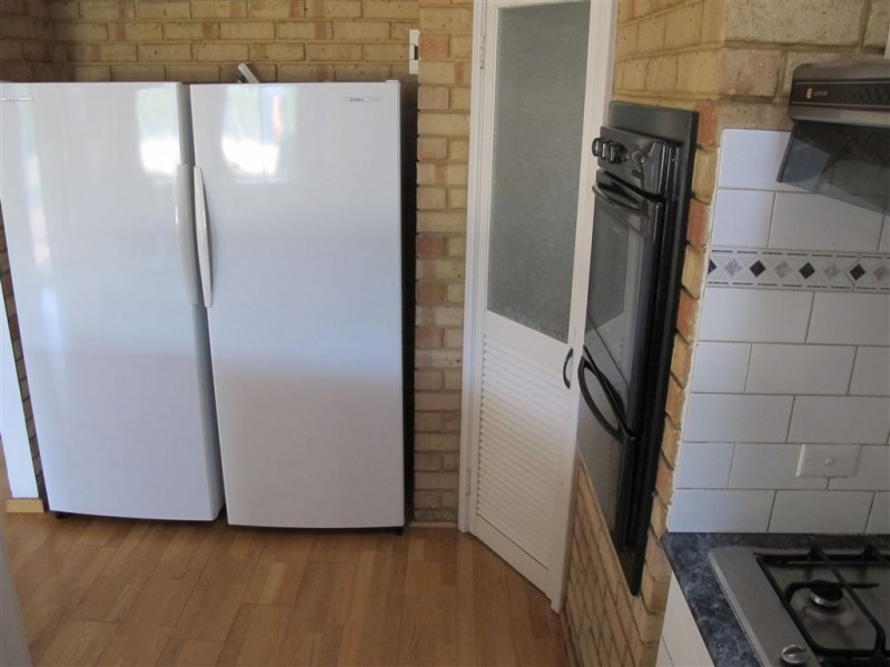 52 Gladstone Road, Leeming WA 6149