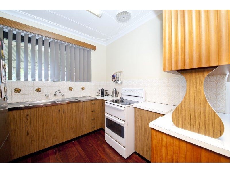 1 Badham Close, Beaconsfield WA 6162